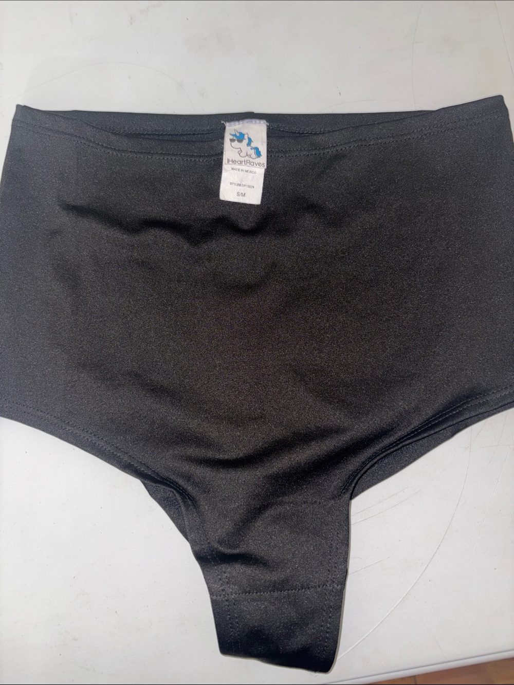 #133 small scrunch booty bottoms